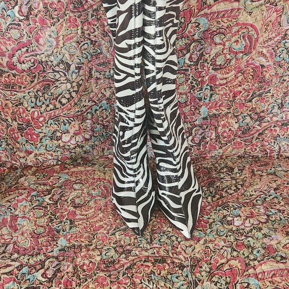 NEW Free People Vicenza Tokyo Zebra Stripe Patent Leather Knee High Heel Boots 7 - Picture 12 of 13